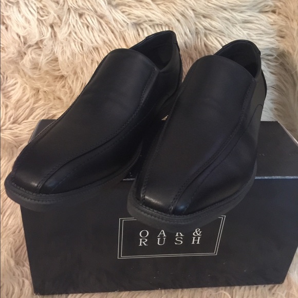 OAK & RUSH Kohn Men's Slip-On Dress Shoes, sz 9.5 - Picture 2 of 4